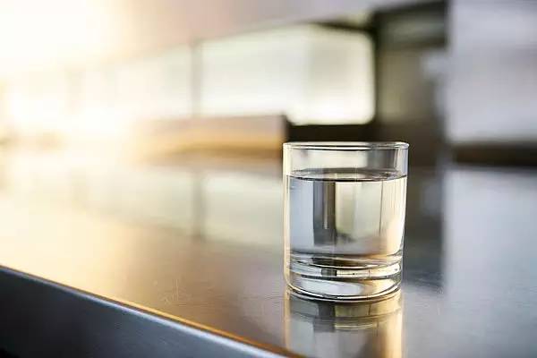 趙皖平代表建議：加快可靠飲用水源建設，確保農村飲水安全