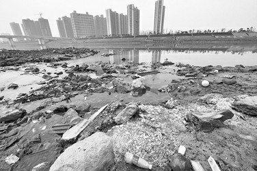 洗衣水、餐飲水、養殖尾水、泥漿水、醫療污泥…… 新版“水條例”“嚴管”這些污水